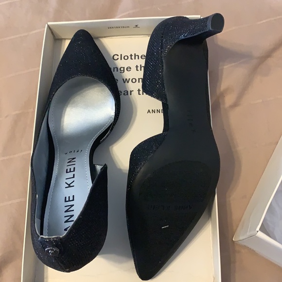 Anne Klein Dress Shoes - Picture 2 of 2